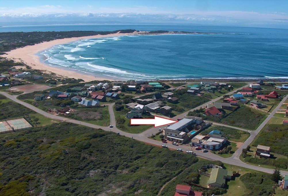 Casual, Beachy And 100M To Seals Surf Spot Cape St. Francis Exterior photo